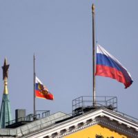 В Москве объявлен день траура по жертвам катастрофы в метрополитене
