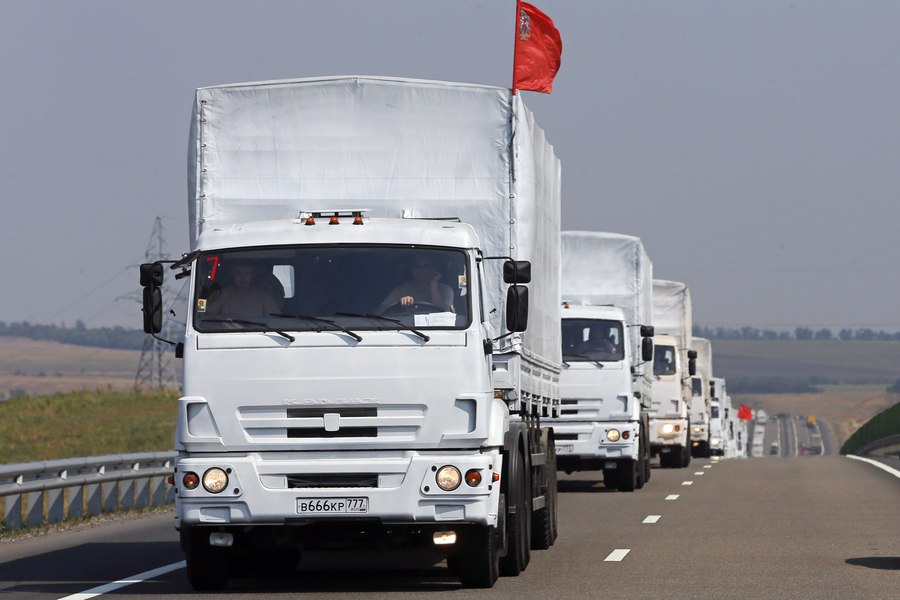 Конвой с гуманитарной помощью идёт из России на Украинский Донбасс, август 2014 г.
