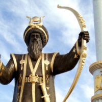 Возомнили себя великими ханами: президент Туркмении переизбран на третий срок